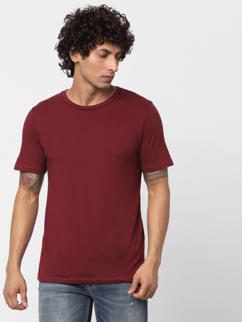 

Jack & Jones Men Maroon Solid Round Neck T-shirt