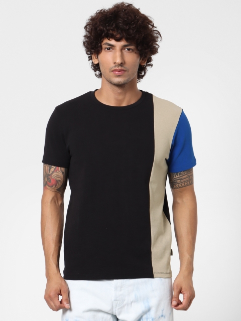 

Jack & Jones Men Black & Beige Colourblocked Round Neck Sustainable T-shirt