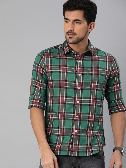 

Levis Men Green & Red Slim Fit Checked Casual Shirt