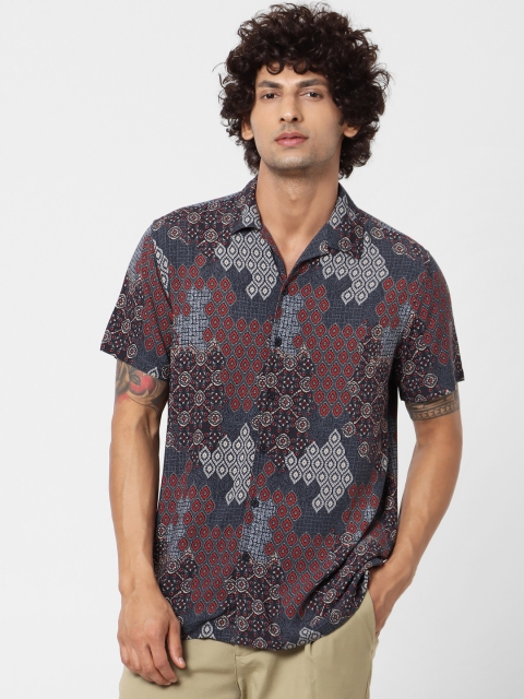 

Jack & Jones Men Navy Blue & Red Regular Fit Ethnic Printed Casual Shirt