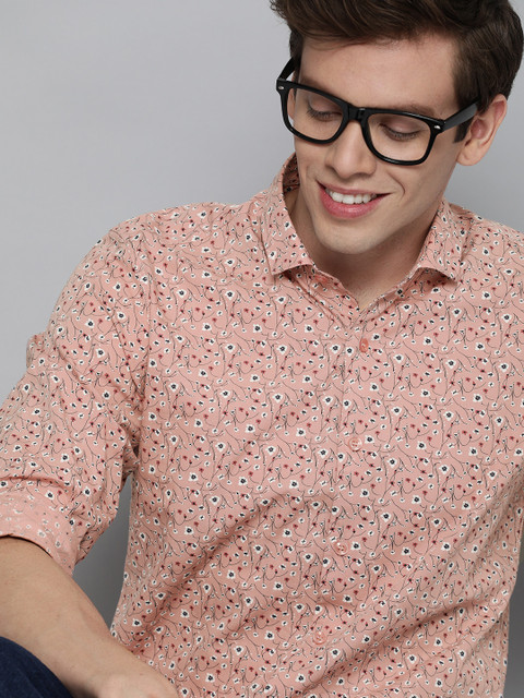 

Mast & Harbour Men Pink & White Regular Fit Printed Casual Shirt