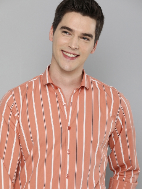 

Mast & Harbour Men Peach-Coloured & White Regular Fit Striped Casual Shirt
