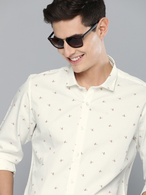 

Mast & Harbour Men White & Black Regular Fit Conversational Print Casual Cotton Shirt