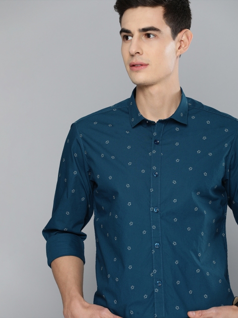 

Mast & Harbour Men Navy Blue Regular Fit Printed Casual Shirt