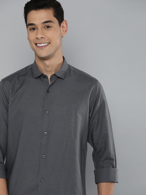 

Mast & Harbour Men Charcoal Grey Slim Fit Opaque Casual Shirt
