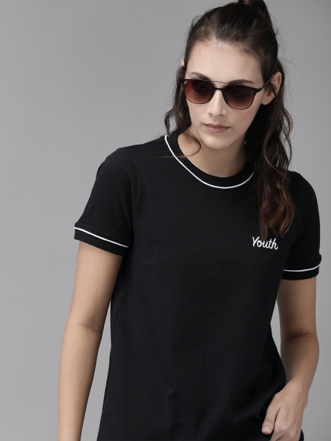 

Roadster Women Black Solid Round Neck T-shirt