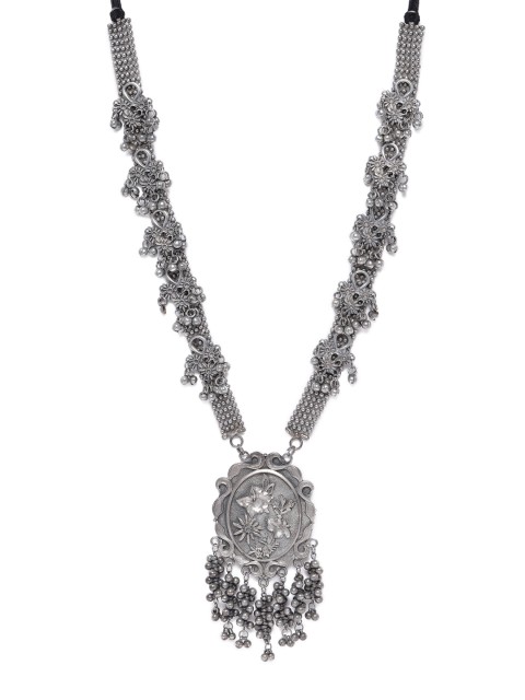 

VIDRUKARIH Women Oxidised Silver-Plated Necklace
