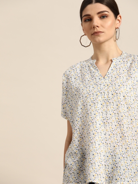 

Invictus Indoor Off White & Blue Floral Printed Mandarin Collar Regular Top