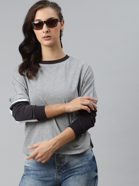 

The Roadster Lifestyle Co Women Grey Solid Round Neck T-shirt