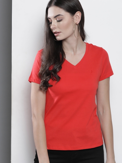 

Nautica Women Red Solid V-Neck T-shirt