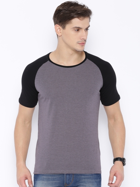 

Highlander Grey & Black T-shirt