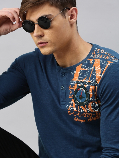 

Roadster Men Blue & Orange Printed Round Neck T-shirt