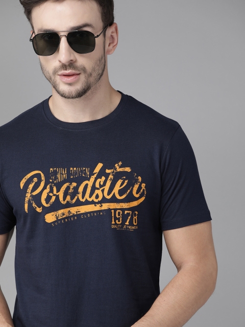 

Roadster Men Navy Pure Cotton Printed Round Neck T-shirt, Navy blue