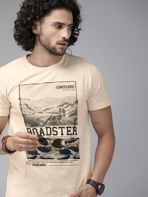 

Roadster Men Beige Printed Round Neck T-shirt