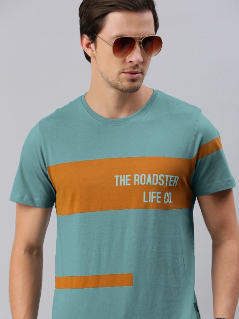 

The Roadster Lifestyle Co Men Blue Colourblocked Round Neck Pure Cotton T-shirt