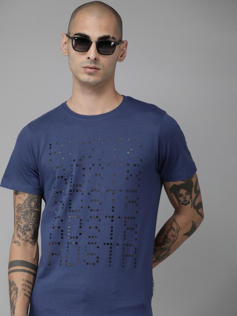 

Roadster Men Navy Blue Printed Round Neck T-shirt