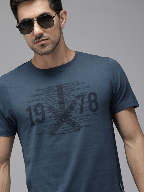 

Roadster Men Navy Blue Printed Round Neck T-shirt