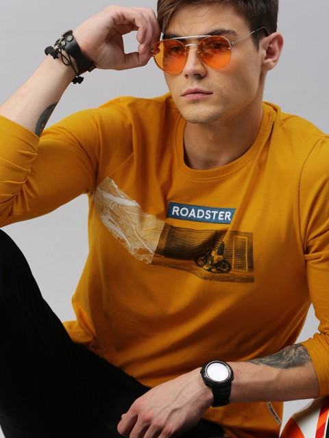 

Roadster Men Yellow Printed Round Neck T-shirt