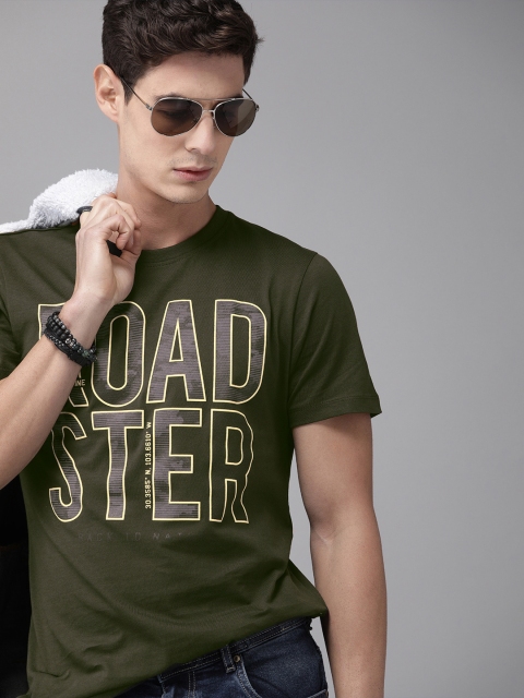 

The Roadster Lifestyle Co Men Olive Green Printed Round Neck Pure Cotton T-shirt