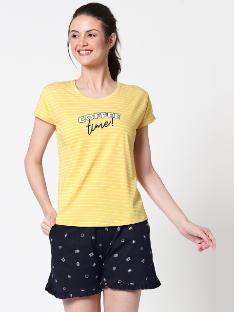 

Zeyo Women Yellow & Navy Blue Printed Night Suit
