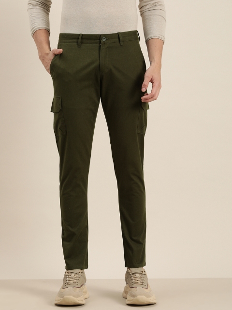 

INVICTUS Men Olive Green Slim Fit Solid Cargos