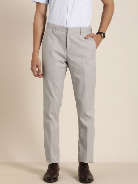 

INVICTUS Men Grey Slim Fit Solid Formal Trousers
