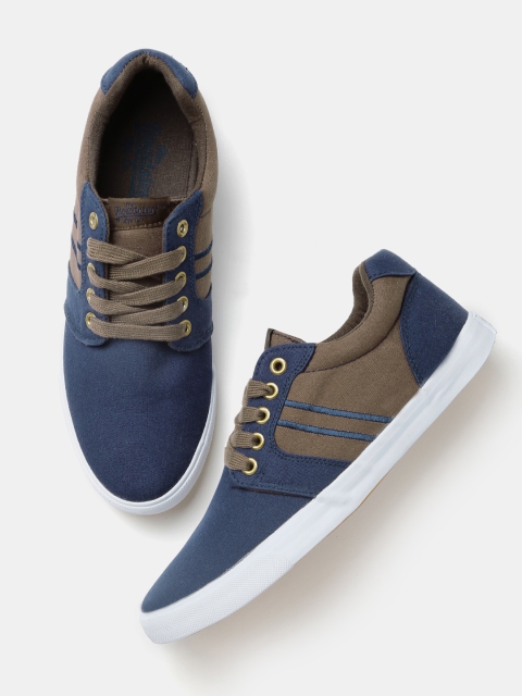 

Roadster Men Navy & Brown Colourblocked Sneakers, Navy blue