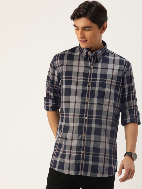 

Burnt Umber Men Black & Grey Regular Fit Checked Casual Shirt