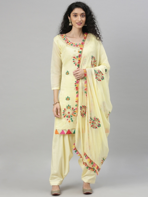 

DIVASTRI Yellow Silk Blend Embroidered Semi-Stitched Dress Material