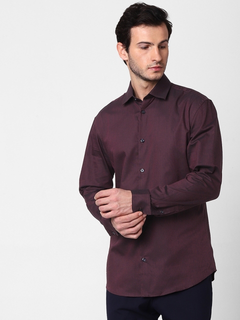 

SELECTED Men Burgundy Slim Fit Solid Casual Shirt