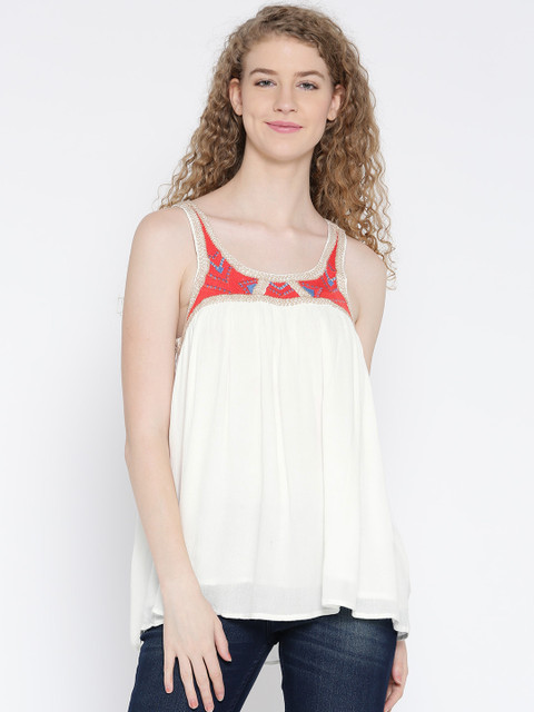 

Vero Moda Women White Solid Regular Top