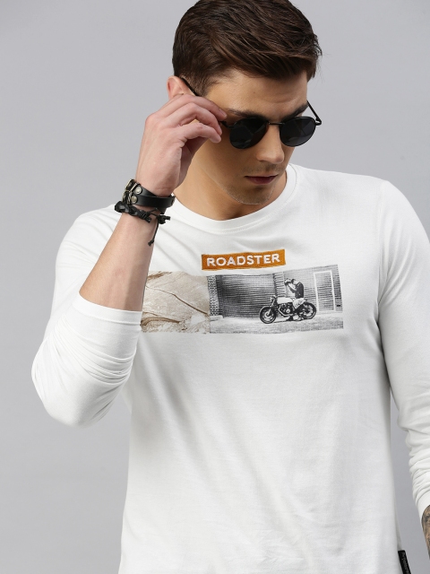 

Roadster Men White Printed Round Neck T-shirt