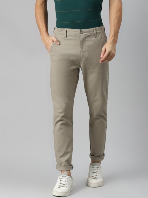 

Levis Men Beige Tapered Fit Sustainable Chinos Trousers