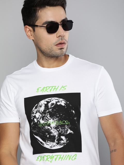 

Levis Men White Printed Round Neck Pure Cotton T-shirt