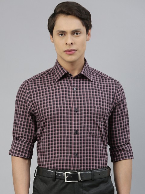 

Louis Philippe Men Pink & Black Regular Fit Checked Formal Shirt