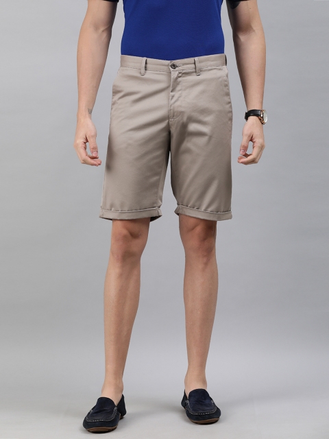 

Louis Philippe Men Beige Solid Slim Fit Chino Shorts