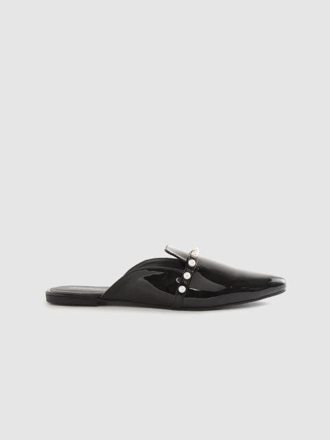 

DressBerry Women Black Solid Beaded Mules