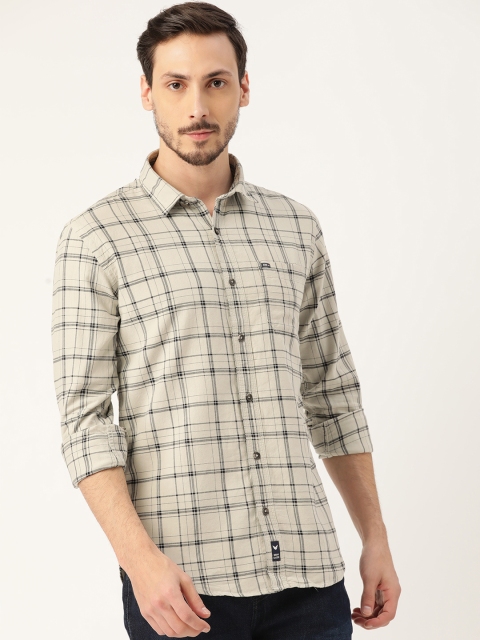 

RED & BLUE Men Off-White & Navy Blue Pure Cotton Slim Fit Checked Casual Shirt