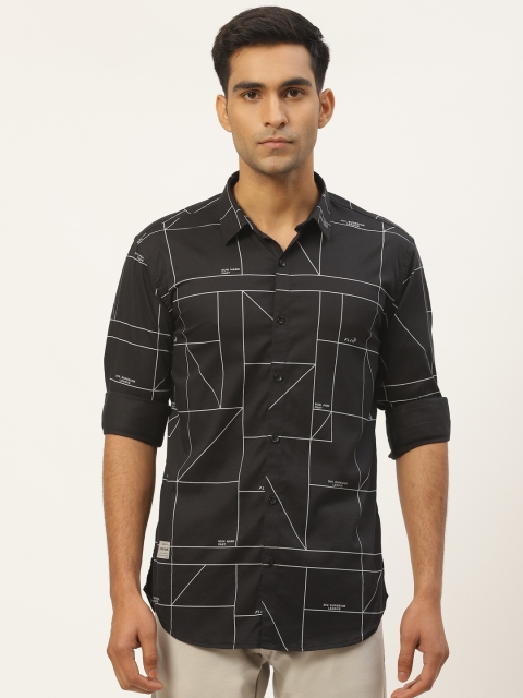 

RED & BLUE Men Black & White Pure Cotton Knitted Slim Fit Printed Casual Shirt