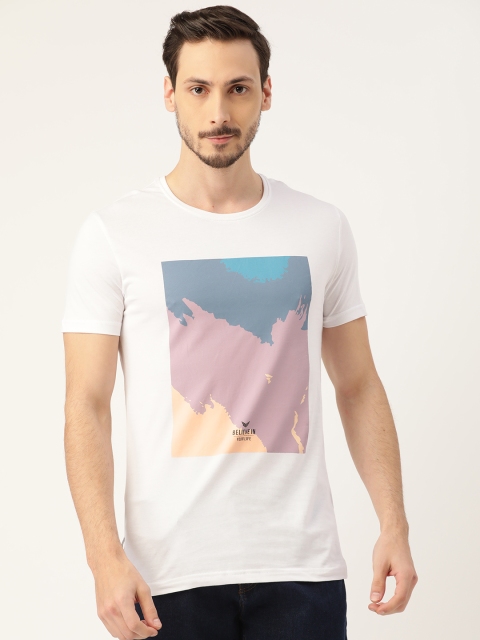 

RED & BLUE Men White Pure Cotton Printed Round Neck T-shirt