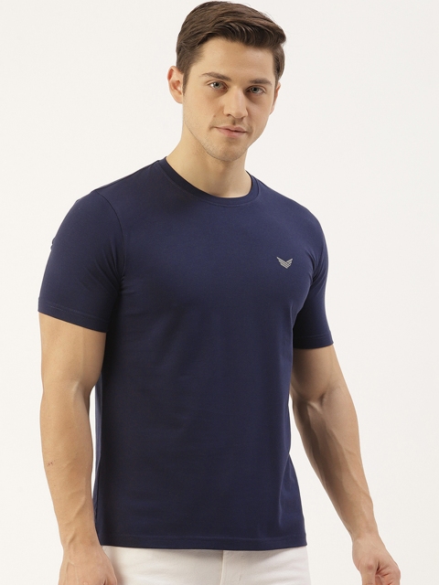 

RED & BLUE Men Navy Blue Solid Pure Cotton Round Neck T-shirt