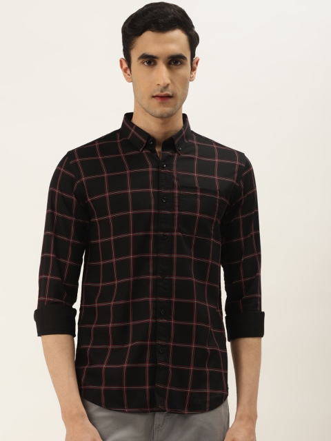 

RED & BLUE Men Black & Red Slim Fit Checked Pure Cotton Casual Shirt
