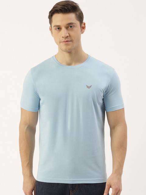 

RED & BLUE Men Blue Solid Pure Cotton Round Neck T-shirt
