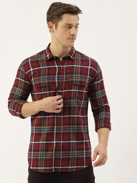 

RED & BLUE Men Magenta & White Pure Cotton Slim Fit Checked Casual Shirt
