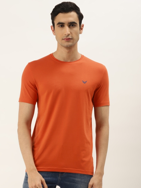 

RED & BLUE Men Rust Orange Solid Round Neck T-shirt