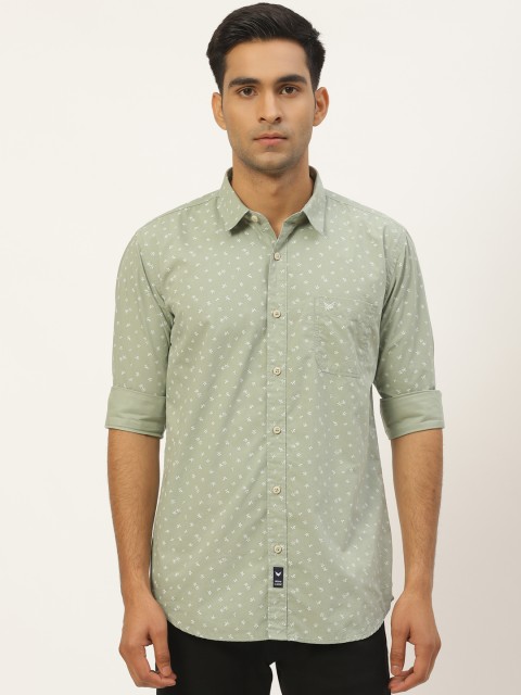 

RED & BLUE Men Green & White Slim Fit Floral Print Pure Cotton Casual Shirt