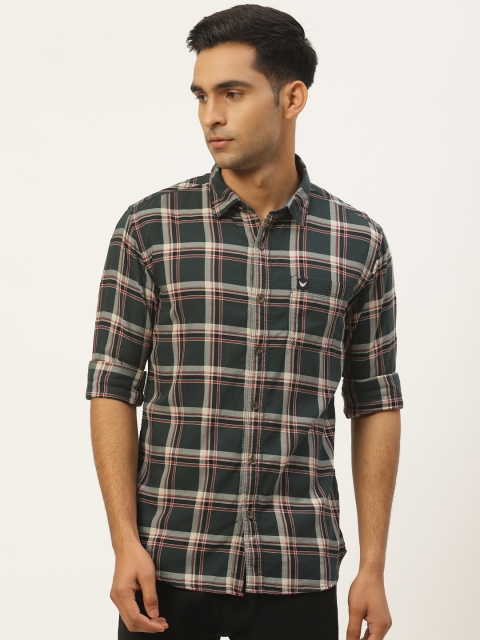 

RED & BLUE Men Green & Off-White Slim Fit Checked Casual Shirt