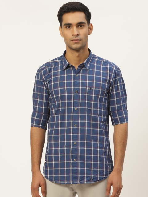 

RED & BLUE Men Blue & White Slim Fit Checked Casual Shirt