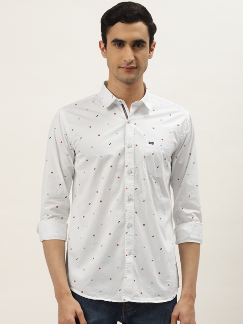 

RED & BLUE Men White Slim Fit Printed Pure Cotton Casual Shirt