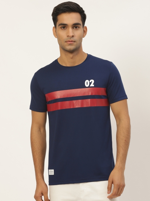 

RED & BLUE Men Navy Blue & Red Striped Round Neck T-shirt with Printed Detail